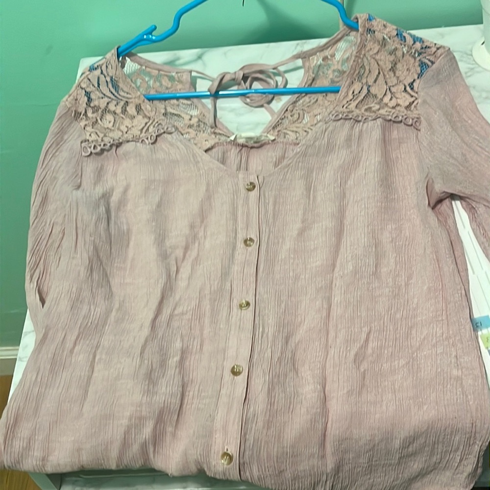 Button down top lace detail